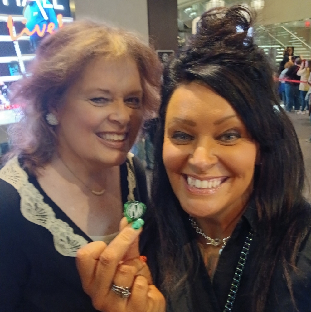 IM LIVE GUYS!!! SHARE 2, BUNDLE MORE!! - Picture 15 of 16